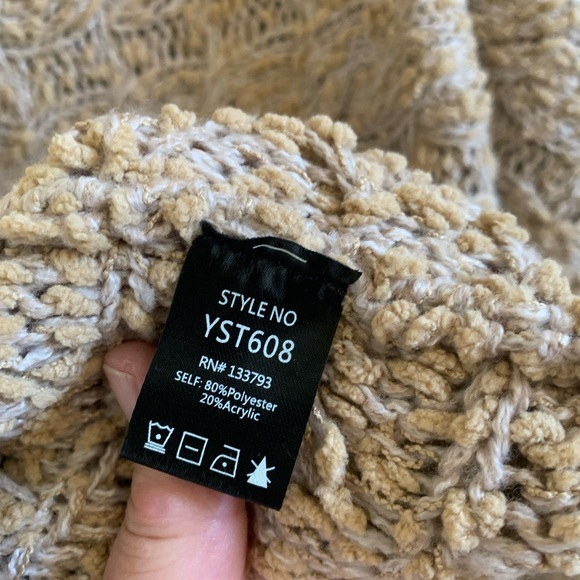 POL Oversized Sweater 🌴 - Picture 9 of 9